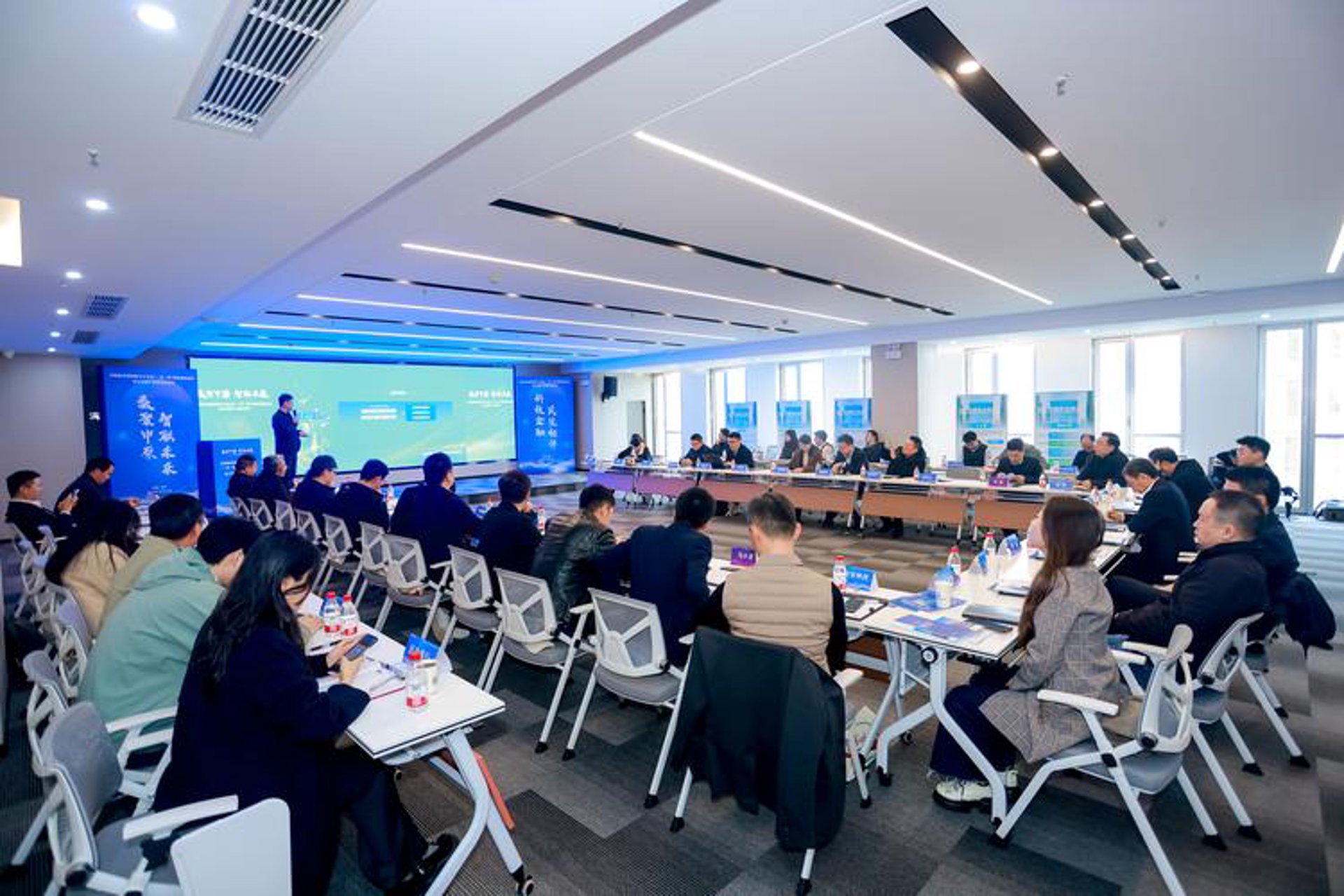 新三体路演平台